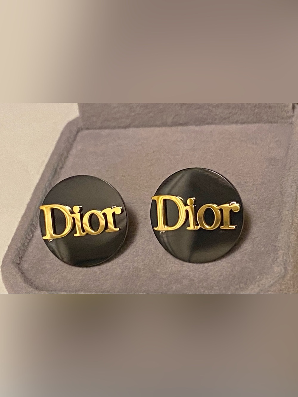 Fashion Jewelry Black and Gold Plated inspired D-Style Round Luxury Earrings